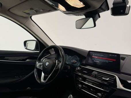 BMW 5 серии, 2019 — 照片 7