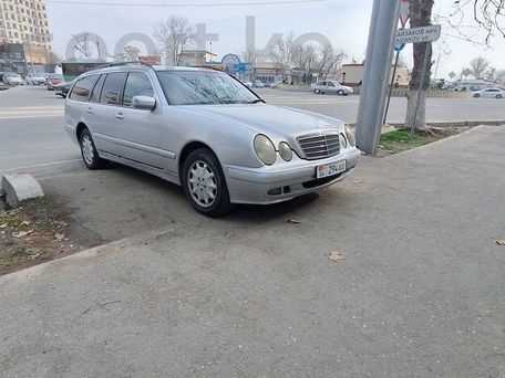 Mercedes-Benz E-Class, 2002 — photo 1