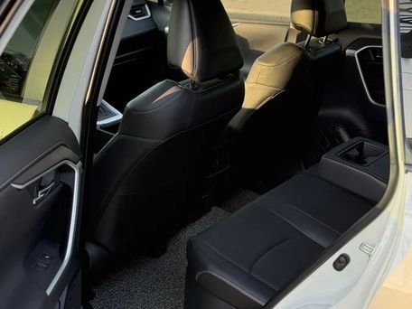 Toyota RAV4, 2022 — сүрөт 10