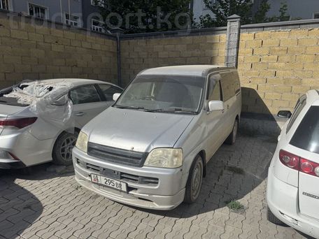 Honda Stepwgn, 2001