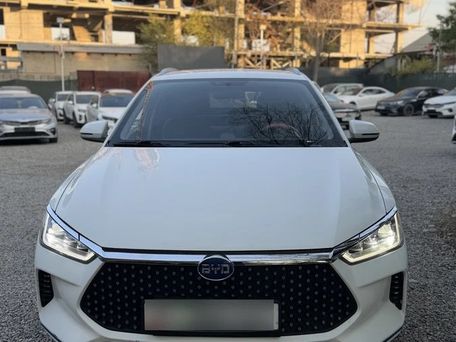 BYD E2, 2022 — photo 1