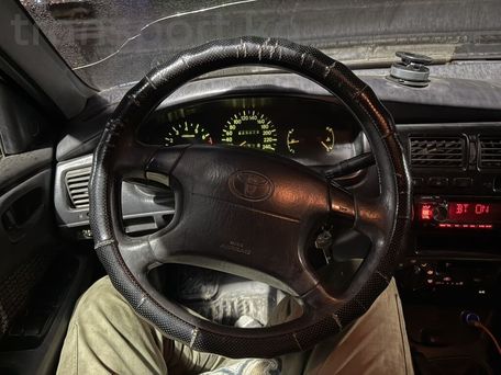 Toyota Carina E, 1995
