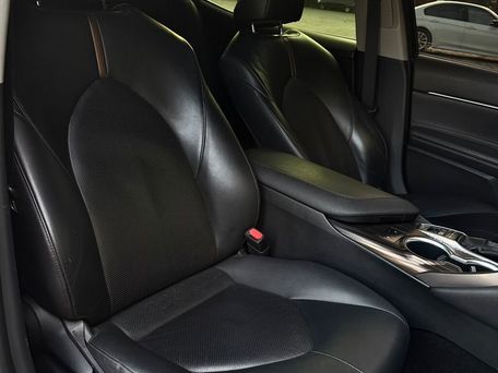 Toyota Camry, 2018 — 照片 7