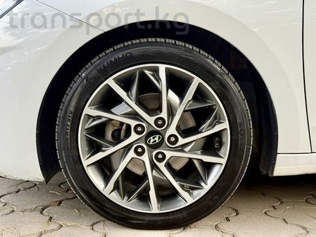 Hyundai Avante, 2018 — сүрөт 10