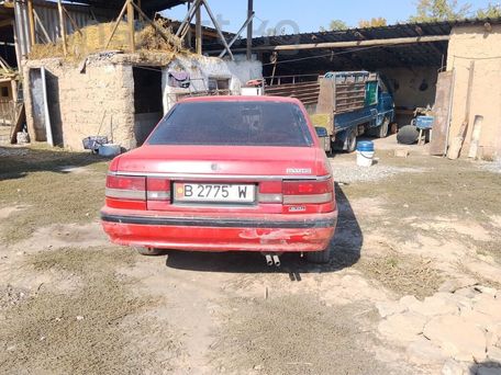 Mazda 626, 1990 — photo 1