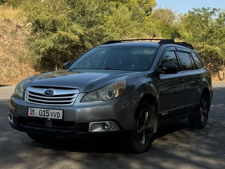 Subaru Outback, 2010 — 照片 1