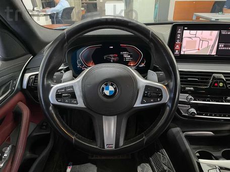 BMW 5 серии, 2022 — 照片 9