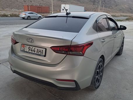 Hyundai Solaris, 2017 — 照片 3