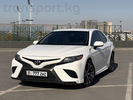Toyota Camry, 2018 — photo 1