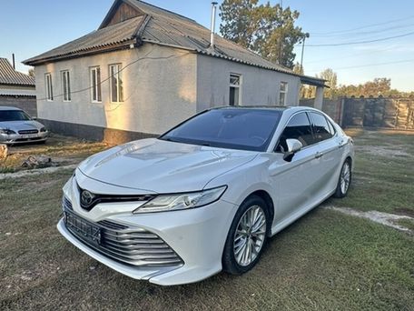 Toyota Camry, 2017 — фото 1