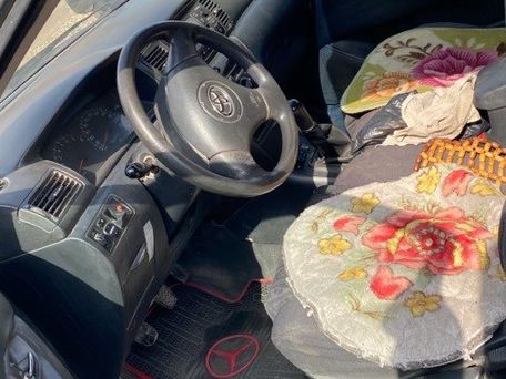 Toyota Corolla, 2003 — 照片 5