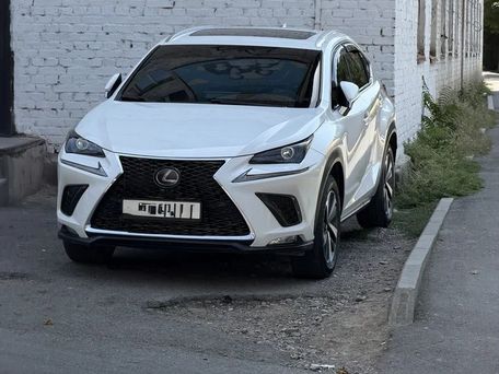 Lexus NX, 2020