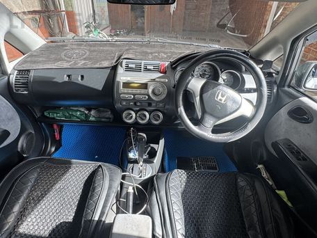 Honda Fit, 2004 — photo 15