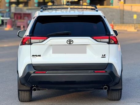 Toyota RAV4, 2019 — photo 3