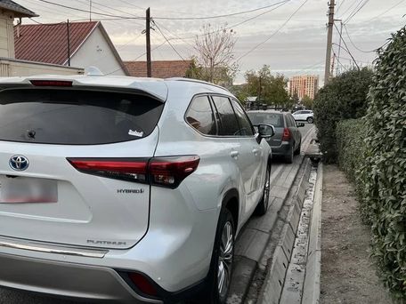 Toyota Highlander, 2023 — photo 4