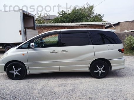 Toyota Estima, 2002