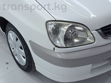 Toyota Raum, 2000 — 照片 3