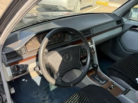 Mercedes-Benz W124, 1994 — photo 9