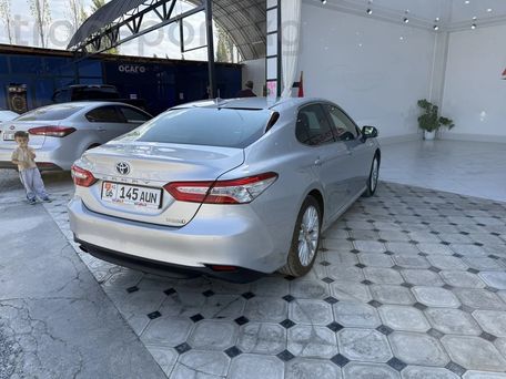 Toyota Camry, 2021 — photo 3