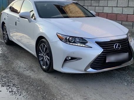Lexus ES, 2017