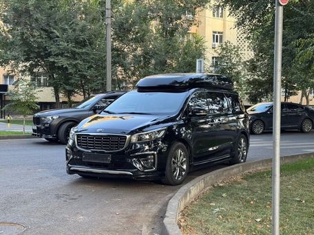 Kia Carnival, 2019 — фото 1
