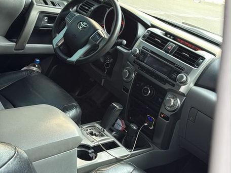 Toyota 4Runner, 2010 — photo 6