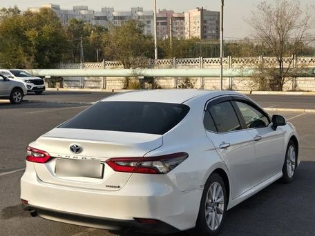 Toyota Camry, 2021 — 照片 3