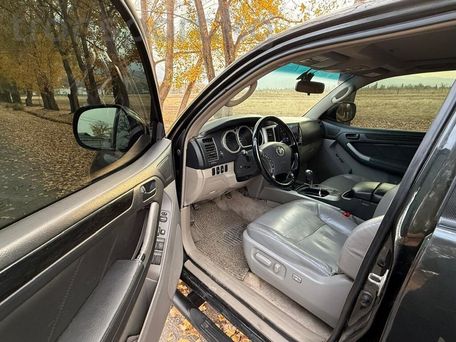Toyota 4Runner, 2006 — 照片 6