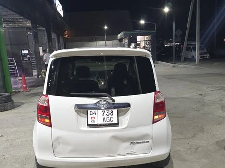 Toyota Ractis, 2005 — photo 4