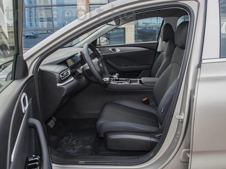 Geely Emgrand, 2026 — 照片 13