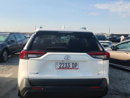 Toyota RAV4, 2021 — 照片 2