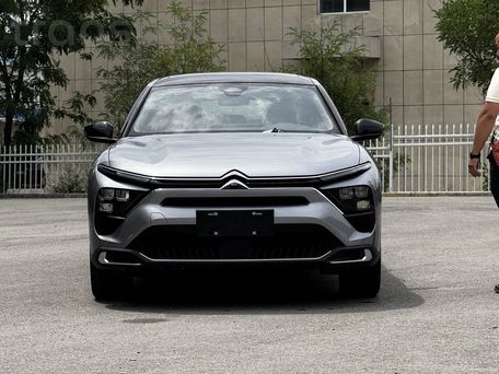 Citroen C5 X, 2025