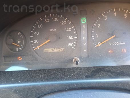 Toyota Ipsum, 1999 — сүрөт 2