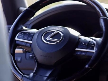 Lexus LX, 2021 — фото 3