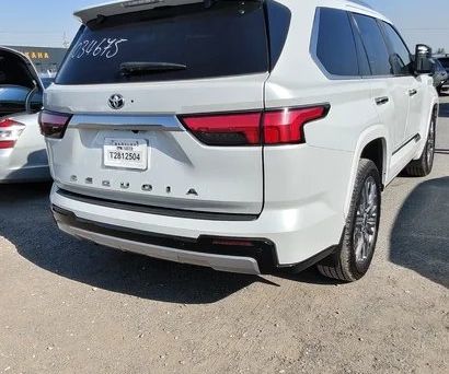 Toyota Sequoia, 2024 — photo 5
