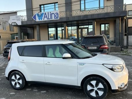 Kia Soul EV, 2018 — фото 3