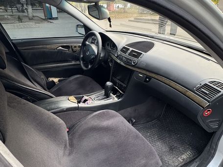 Mercedes-Benz E-Класс, 2002 — 照片 6