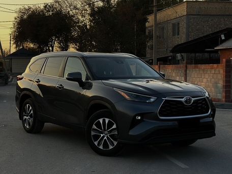 Toyota Highlander, 2023 — photo 2