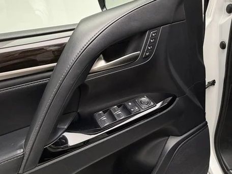 Lexus LX, 2017 — photo 10