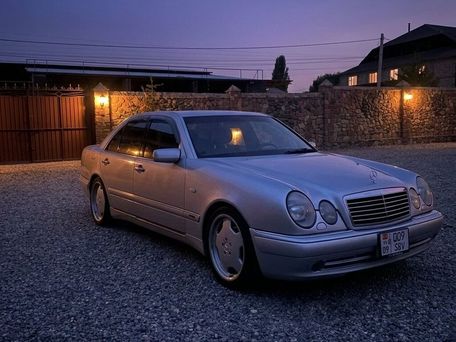 Mercedes-Benz E-Класс, 1999 — photo 2