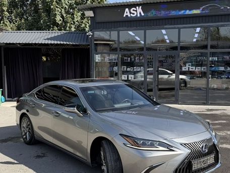 Lexus ES, 2021 — 照片 3
