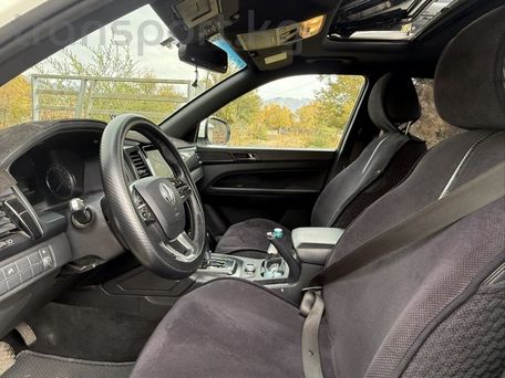 SsangYong Rexton, 2020 — photo 9