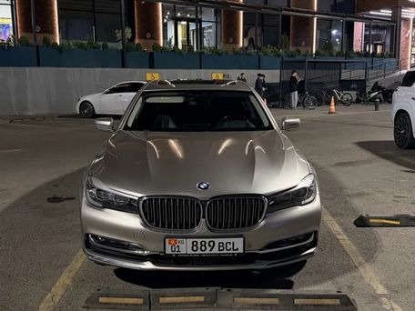 BMW 7 серии, 2016