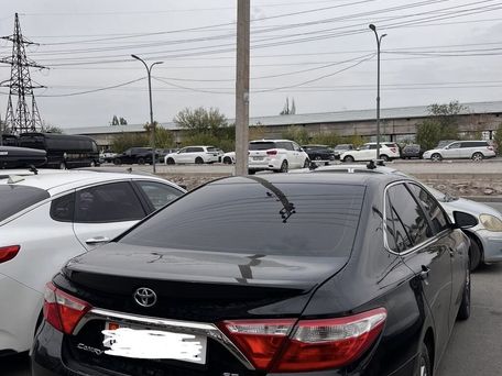 Toyota Camry, 2017 — photo 2