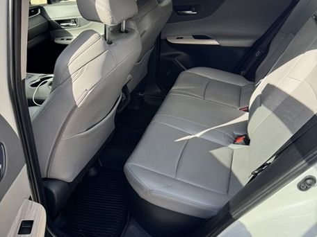 Toyota Venza, 2021 — photo 8