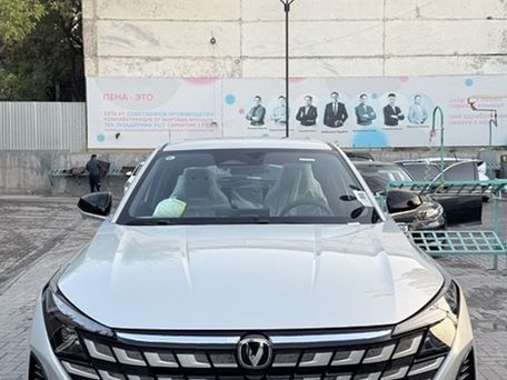 Changan UNI-Z, 2026 — 照片 1