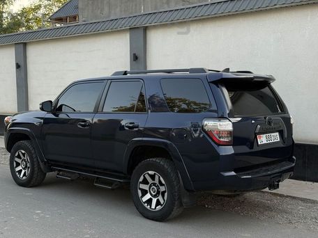 Toyota 4Runner, 2019 — фото 4