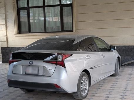 Toyota Prius, 2019 — фото 2