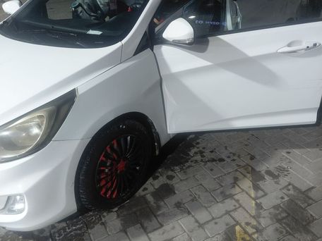 Hyundai Accent, 2011 — 照片 20