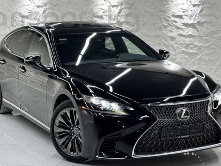 Lexus LS, 2018 — 照片 1